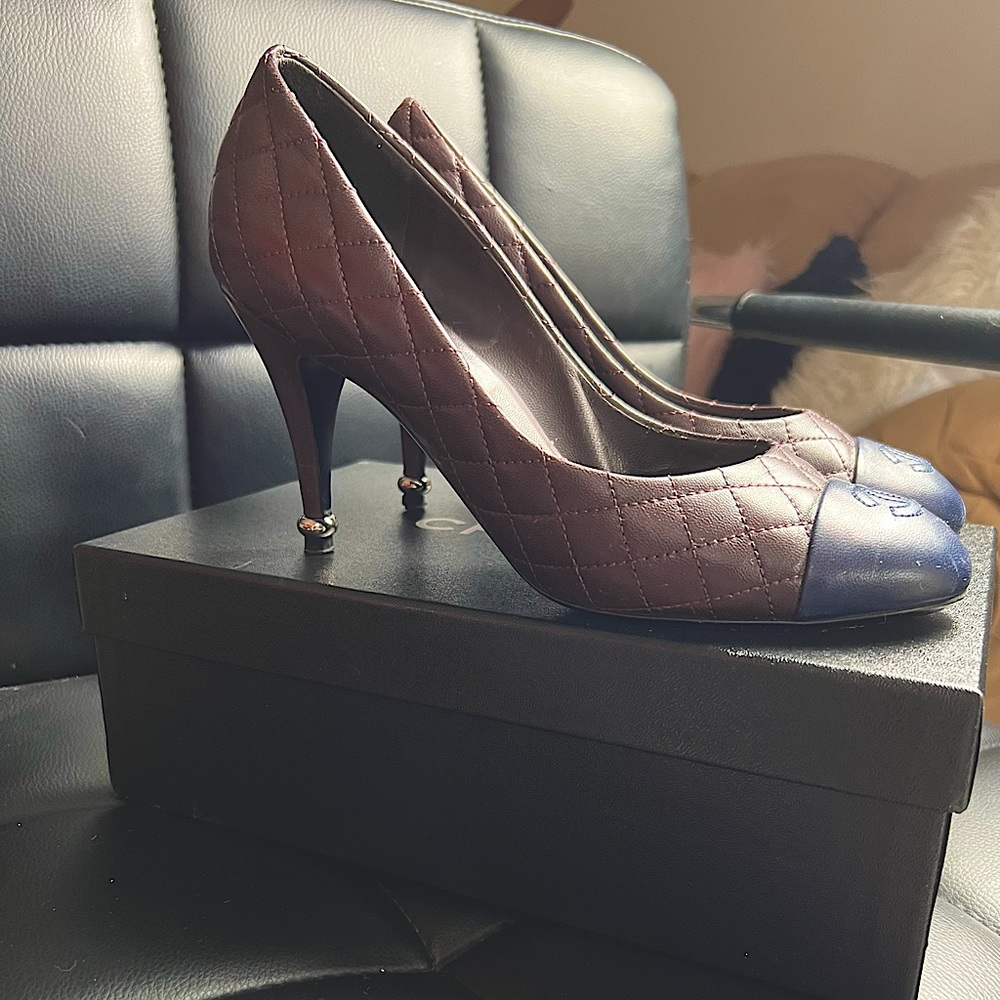 CHANEL PUMPS